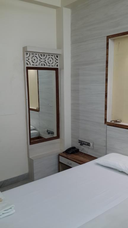 Hotel Rupasi Bangla Calcutá Quarto foto
